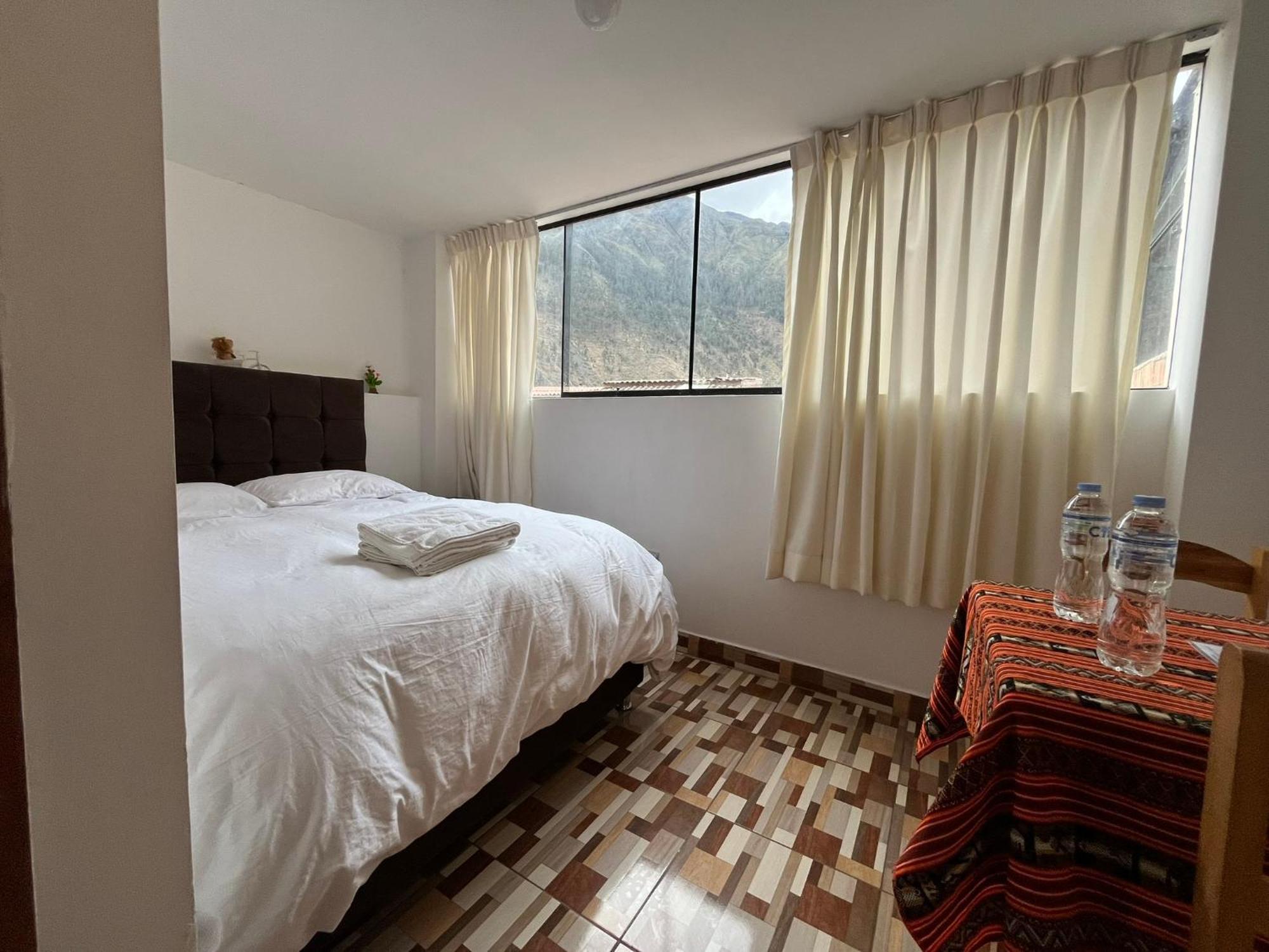 Hostel Apu Qhawarina Ollantaytambo Exterior foto